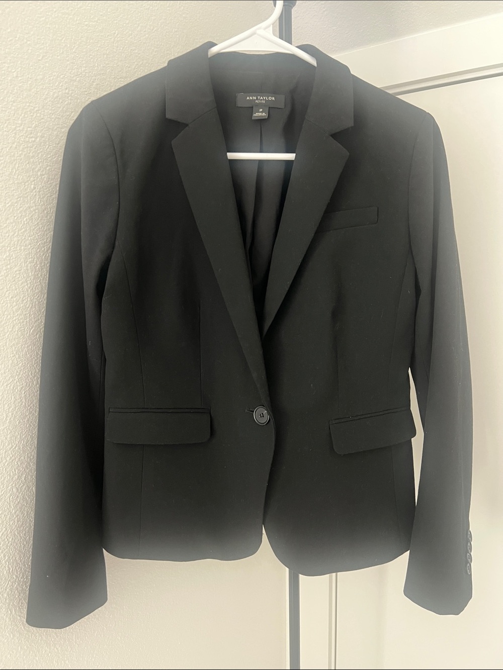 Ann Taylor Black Single-Button Tailored Blazer